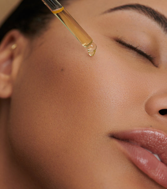 When and How to Use Face Oil: The Ultimate Guide to Face Oil